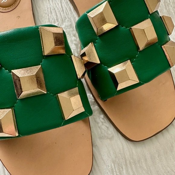Marc Fisher Green Gold Stud Slide Sandals 8 BRAND NEW - Picture 5 of 8